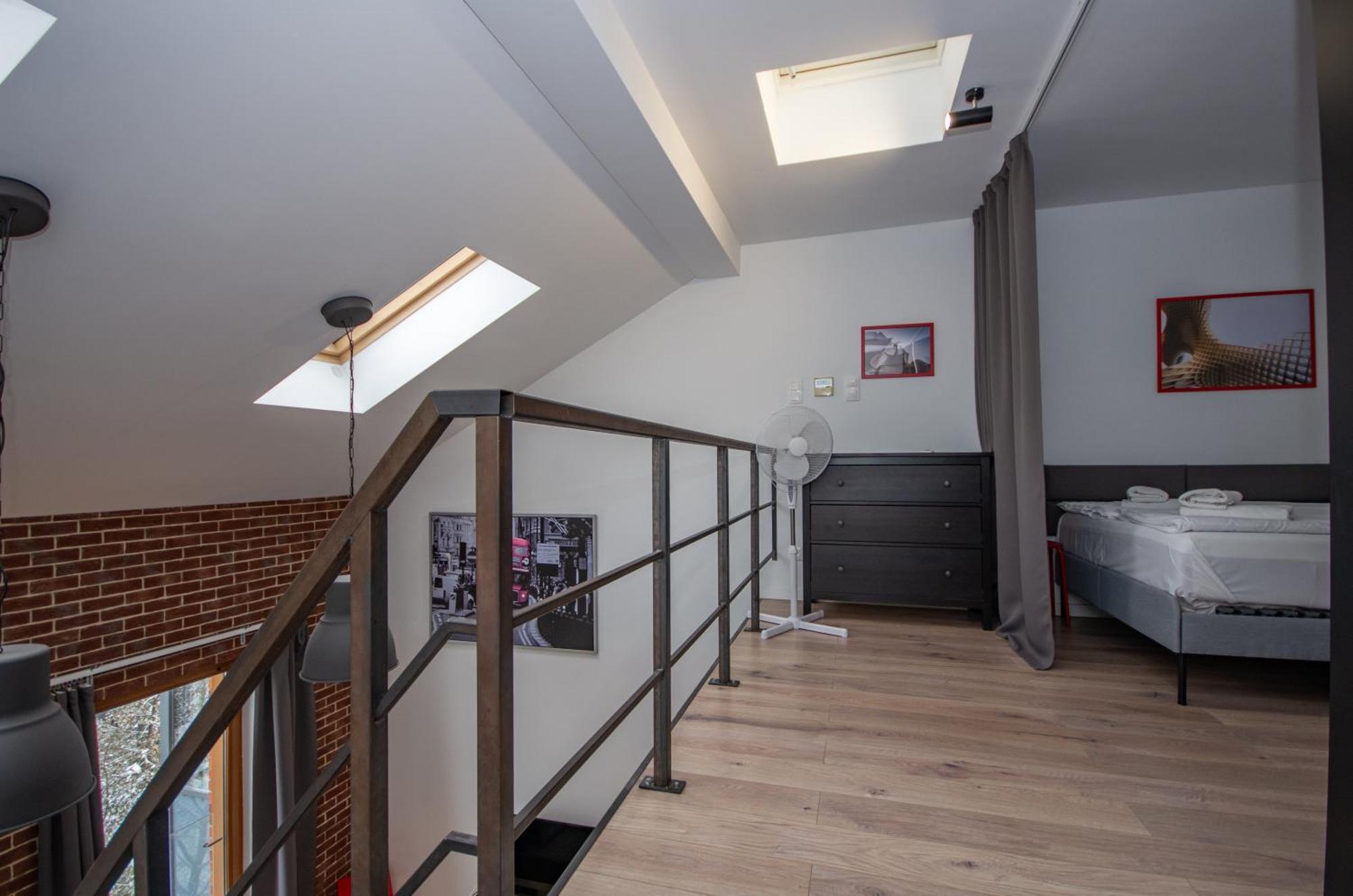 Inpoint Modern Loft - Centre Lazarza St 13 Apartment